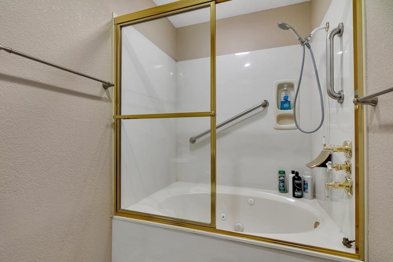 Family Friendly Condo At Diamond Resorts! Branson Bagian luar foto